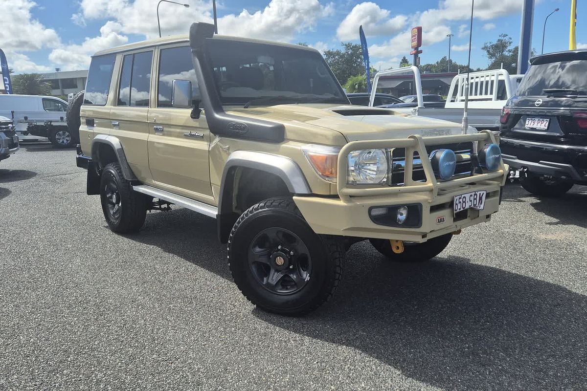2011 Toyota Landcruiser GXL VDJ76R