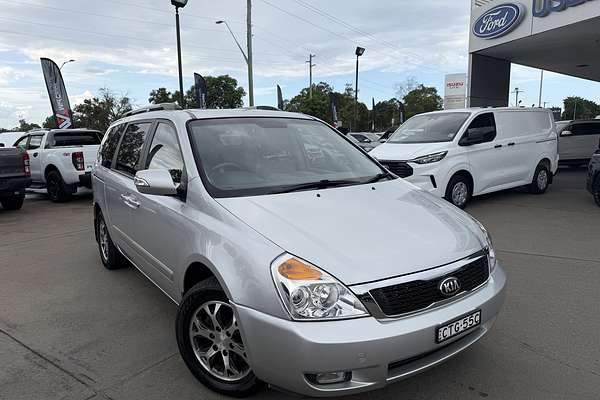 2014 Kia Grand Carnival Platinum VQ
