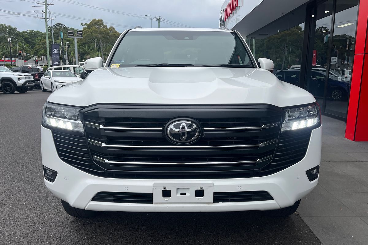 2024 Toyota Landcruiser GXL FJA300R