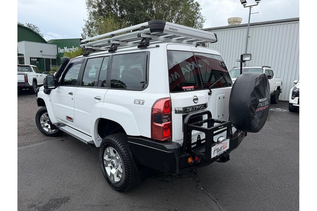 2016 Nissan Patrol Legend Edition Y61