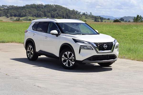 2025 Nissan X-TRAIL ST-L T33