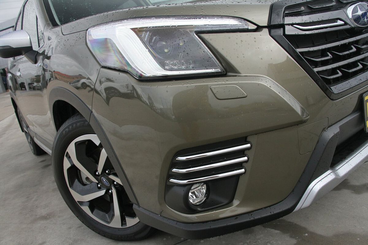 2023 Subaru Forester Hybrid S S5