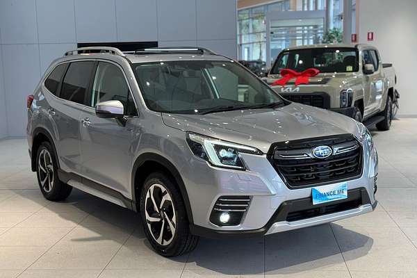 2024 Subaru Forester Hybrid S S5