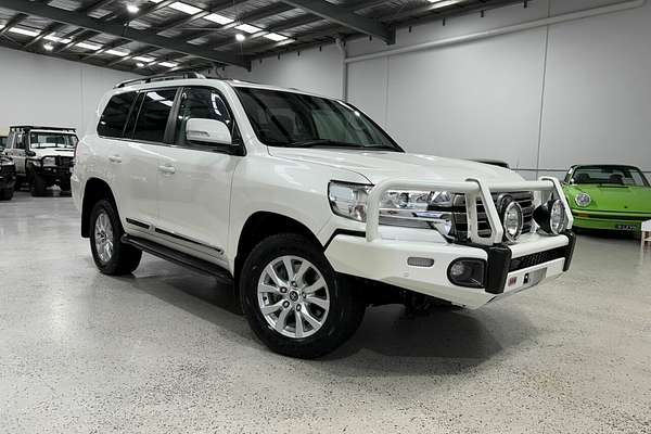 2018 Toyota Landcruiser Sahara VDJ200R