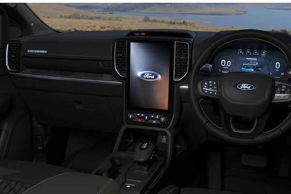 2026 Ford Everest Platinum 3.0L thumb-7