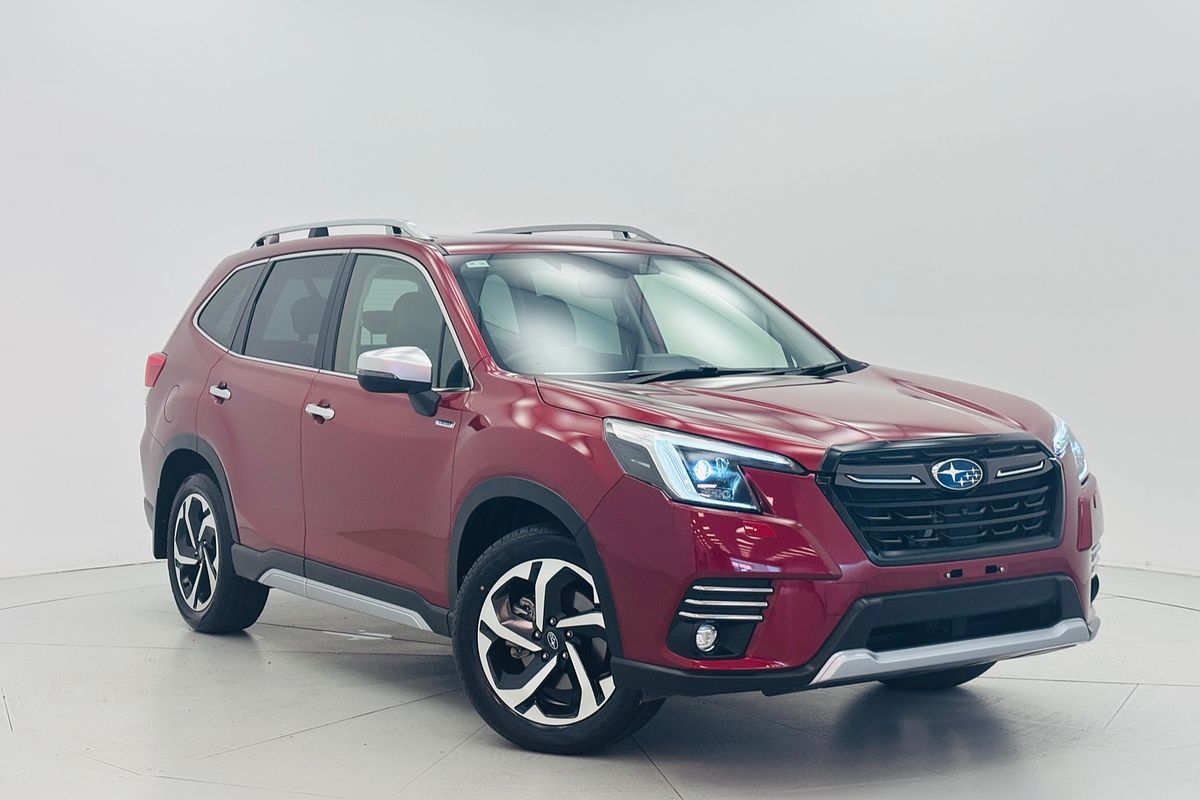 2022 Subaru Forester Hybrid S S5