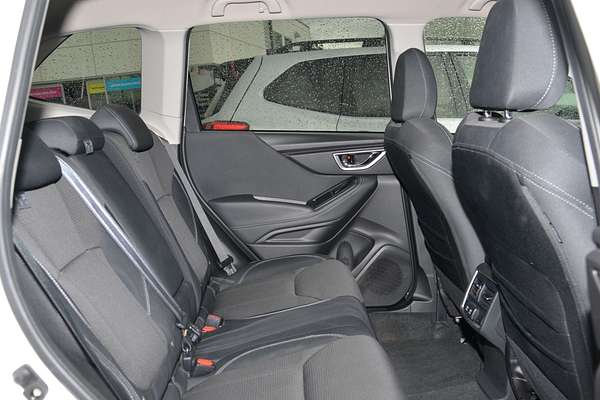 2024 Subaru Forester 2.5i S5 thumb-9