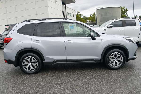 2024 Subaru Forester 2.5i S5 thumb-4