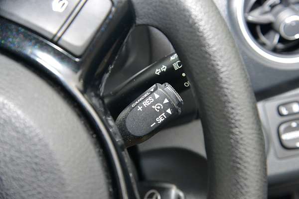 2019 Toyota Yaris Ascent NCP130R thumb-12