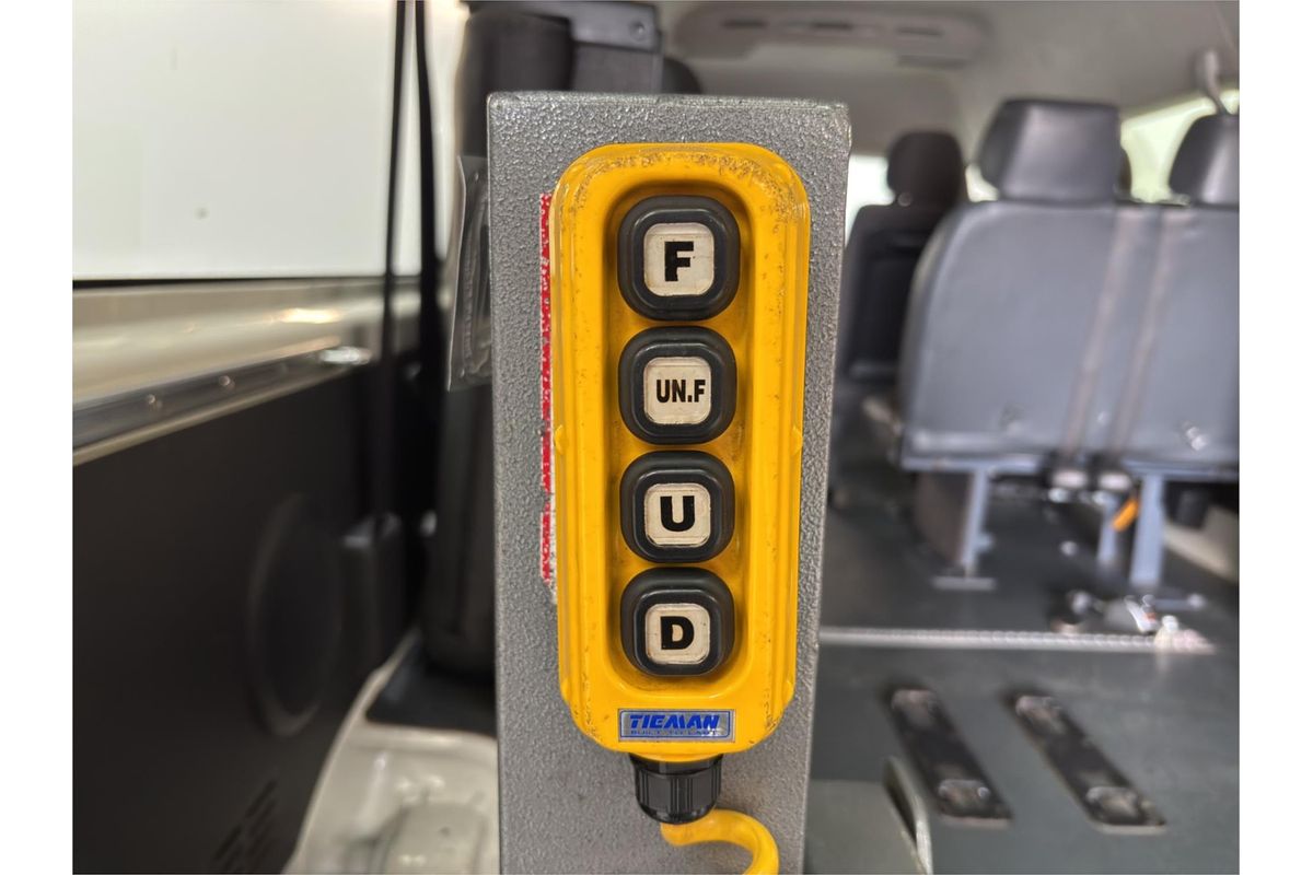 2012 Toyota Hiace Commuter TRH223R ELWB High Roof