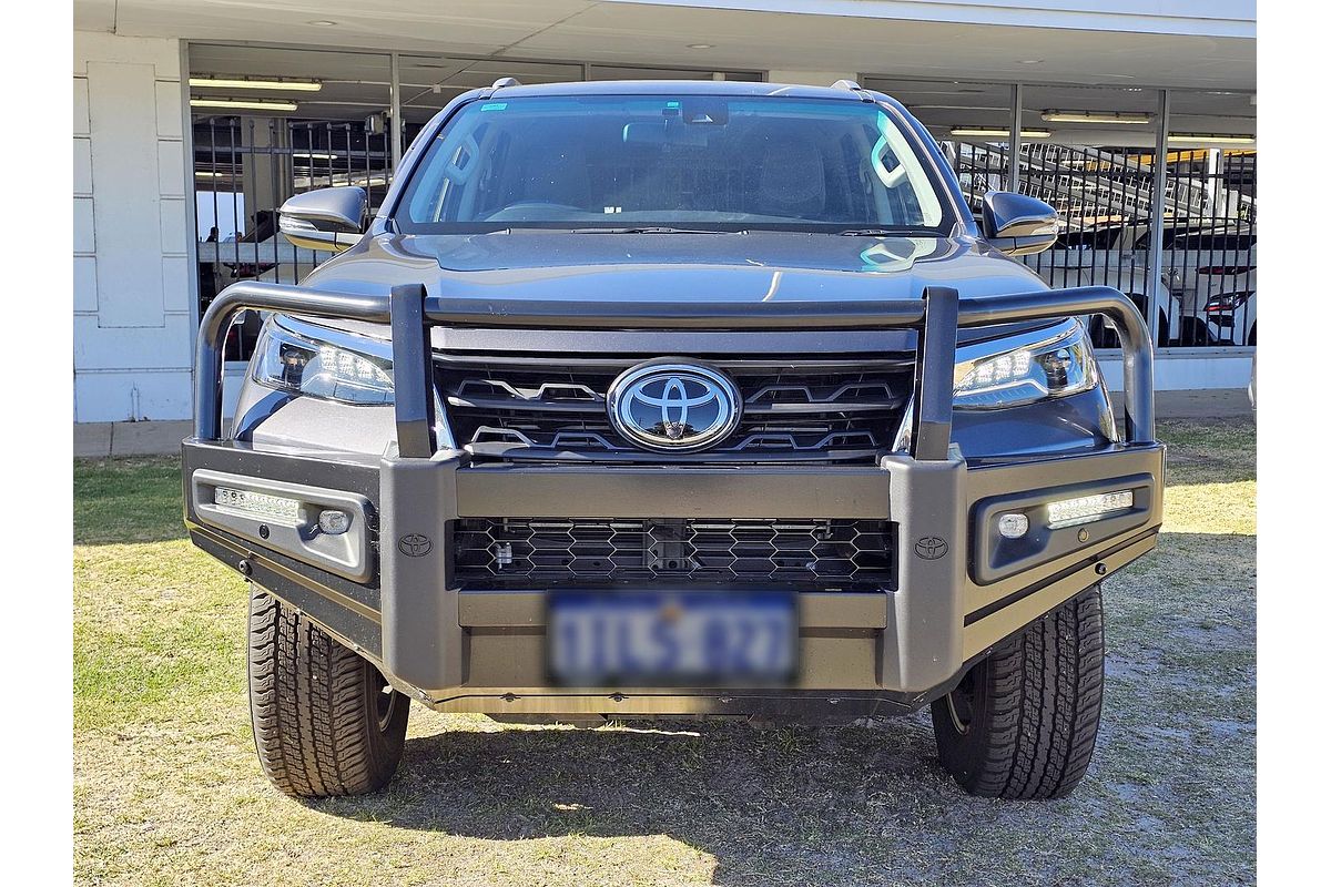 2025 Toyota Fortuner GXL GUN156R
