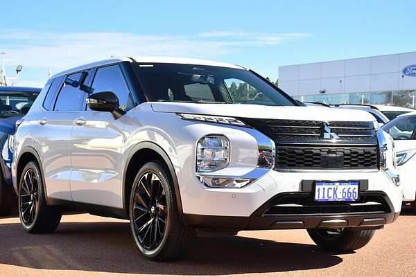 2024 Mitsubishi Outlander Black Edition ZM