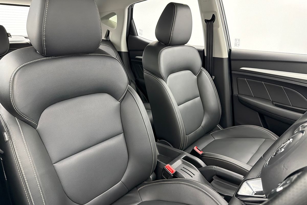 2022 MG ZS Excite AZS1