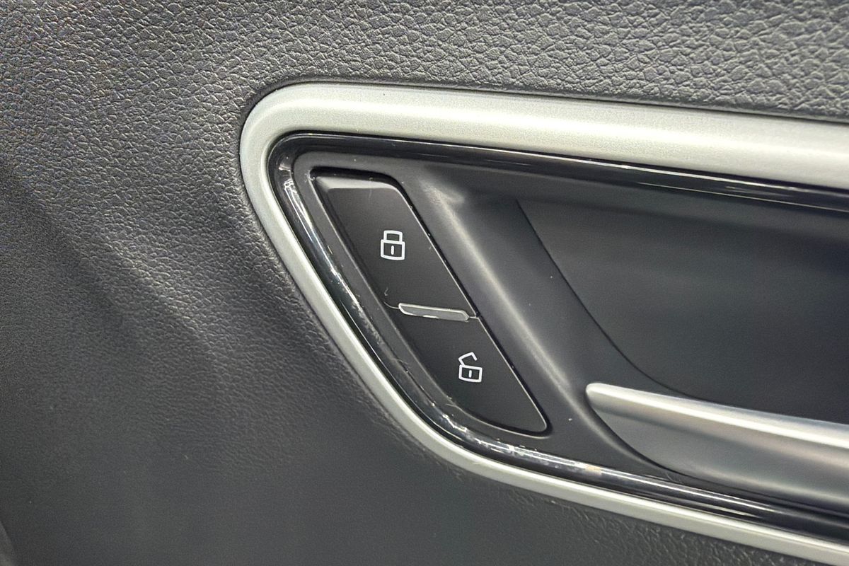 2022 MG ZS Excite AZS1