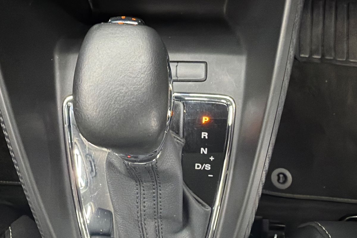 2022 MG ZS Excite AZS1