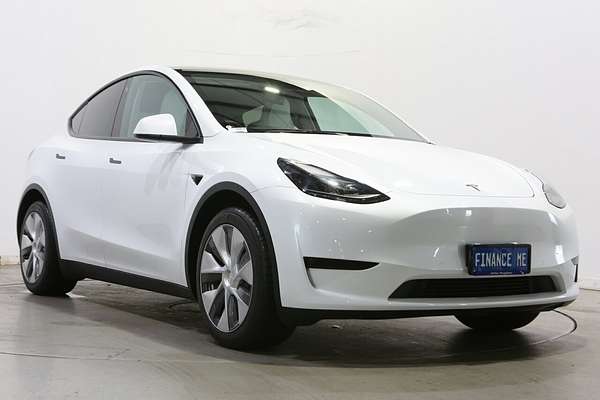 2022 Tesla Model Y Rear-Wheel Drive