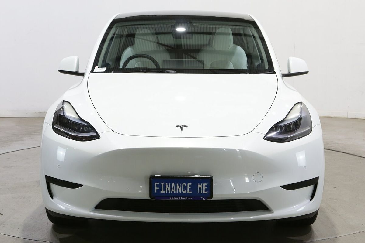 2022 Tesla Model Y Rear-Wheel Drive