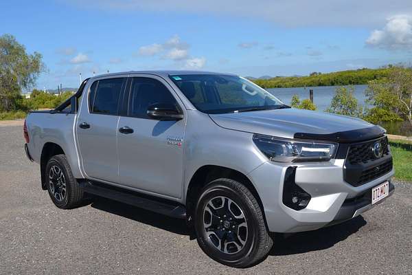 2025 Toyota Hilux SR5 48V GUN126R 4X4