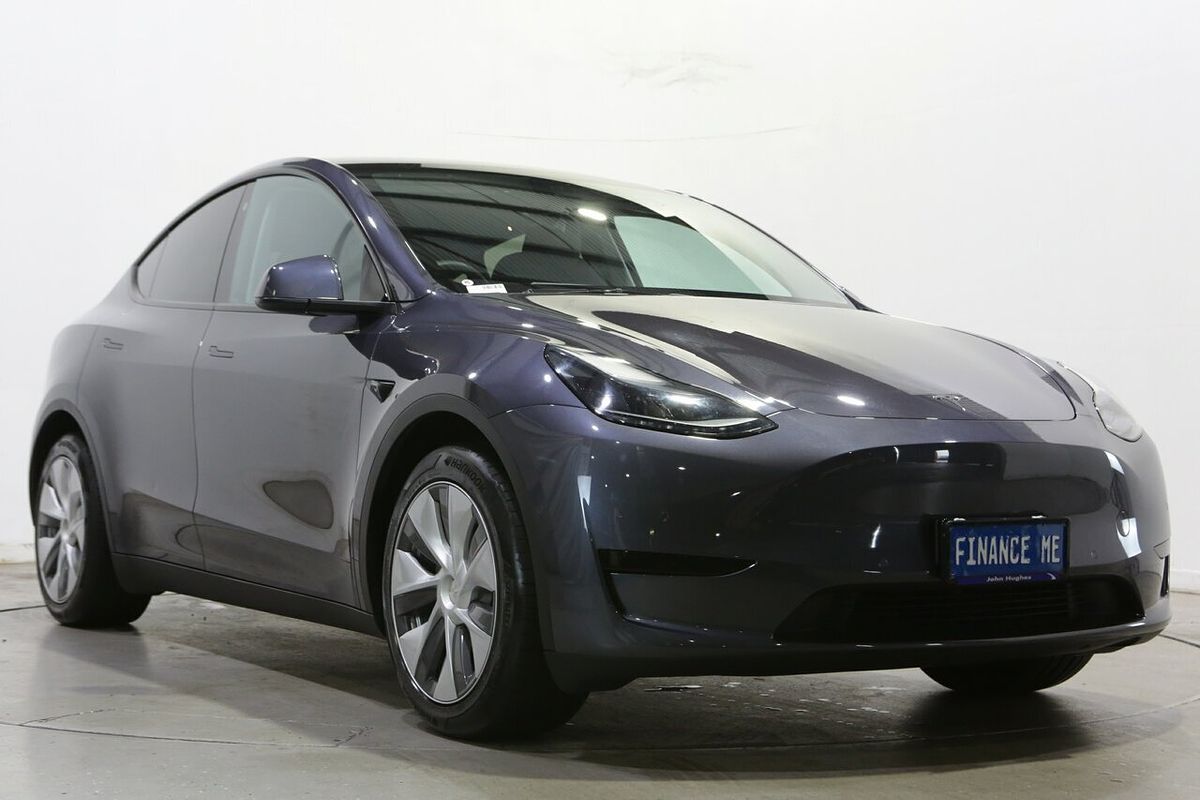 2022 Tesla Model Y Rear-Wheel Drive