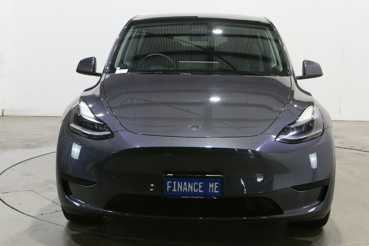 2022 Tesla Model Y Rear-Wheel Drive