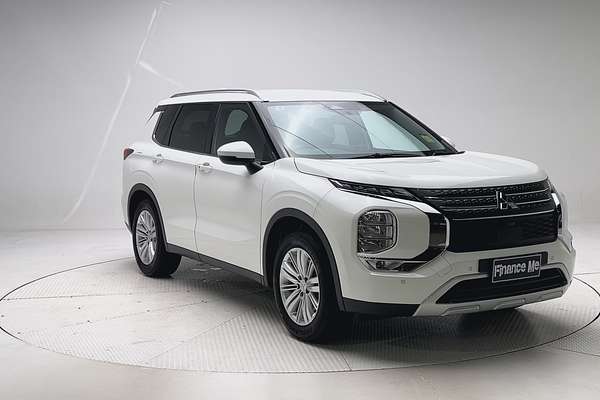 2024 Mitsubishi Outlander LS ZM thumb-1