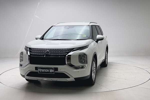 2024 Mitsubishi Outlander LS ZM thumb-2