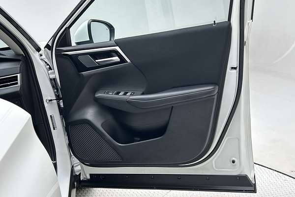 2024 Mitsubishi Outlander LS ZM thumb-18