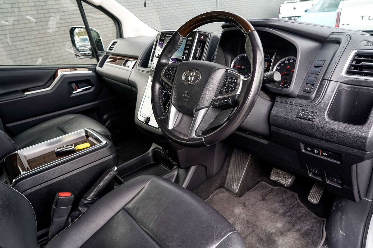 2019 Toyota Granvia VX GDH303R