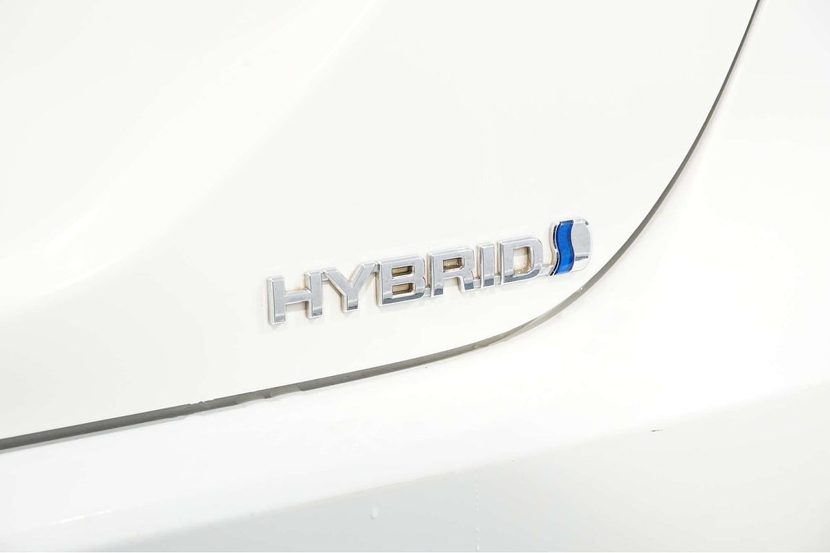 2021 Toyota Camry Ascent AXVH70R