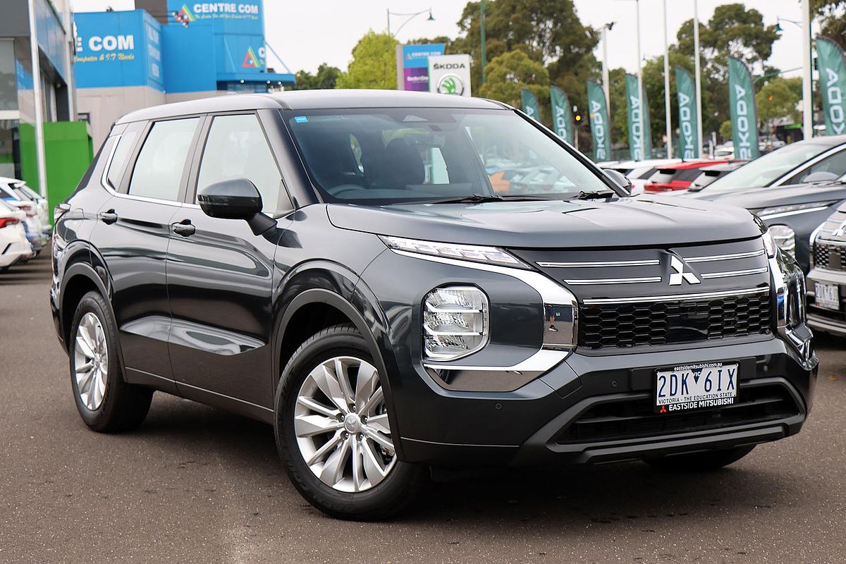 2025 Mitsubishi Outlander ES ZM