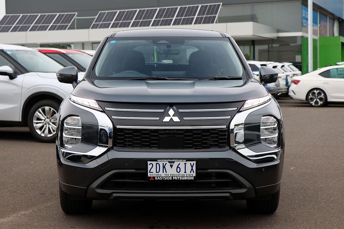 2025 Mitsubishi Outlander ES ZM