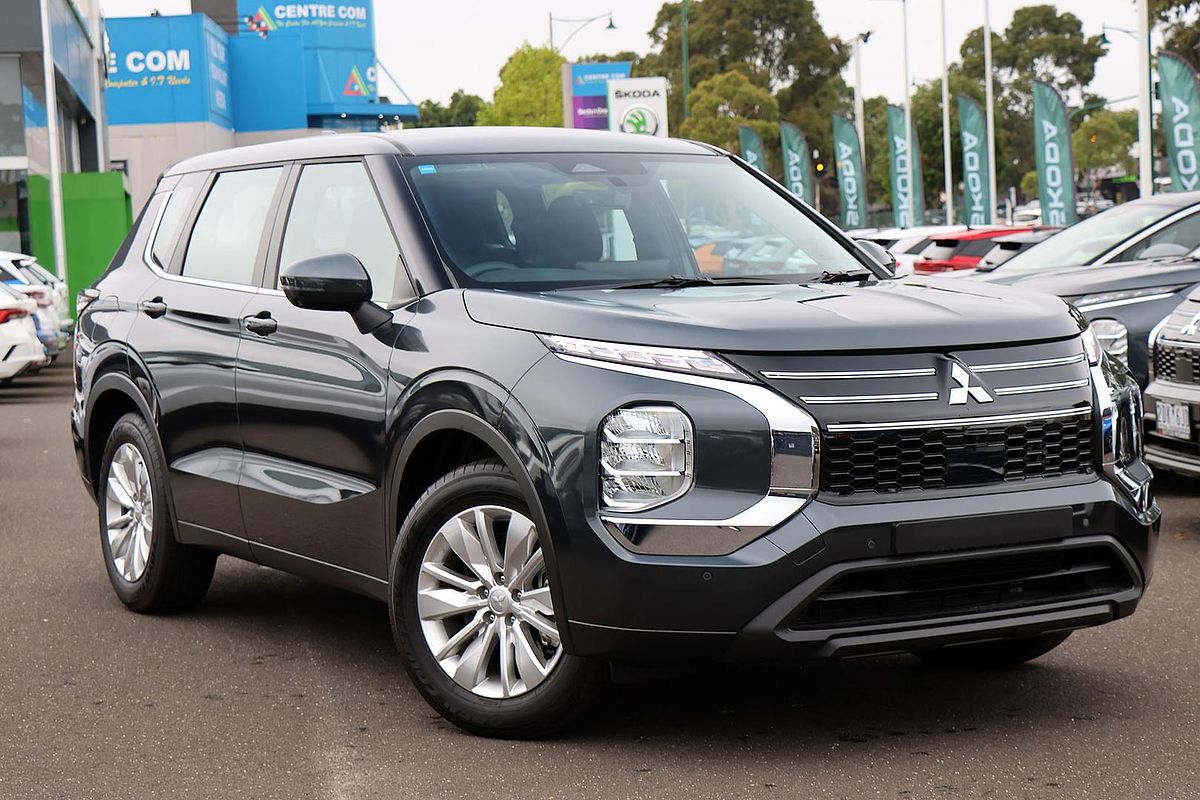 2025 Mitsubishi Outlander ES ZM