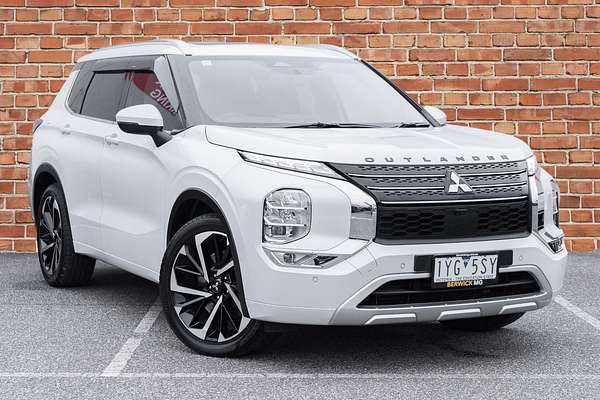 2023 Mitsubishi Outlander Exceed ZM