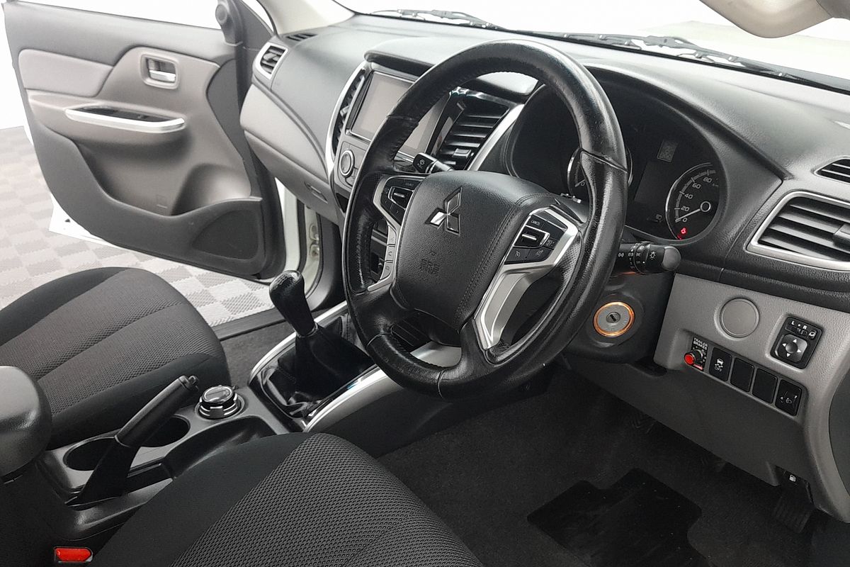 2017 Mitsubishi Triton GLS MQ 4X4