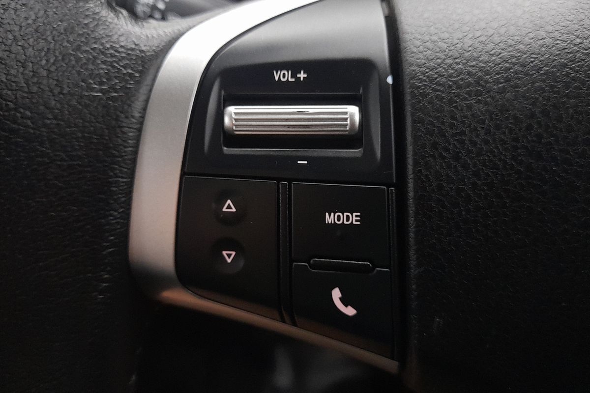 2018 Isuzu D-MAX SX High Ride Rear Wheel Drive