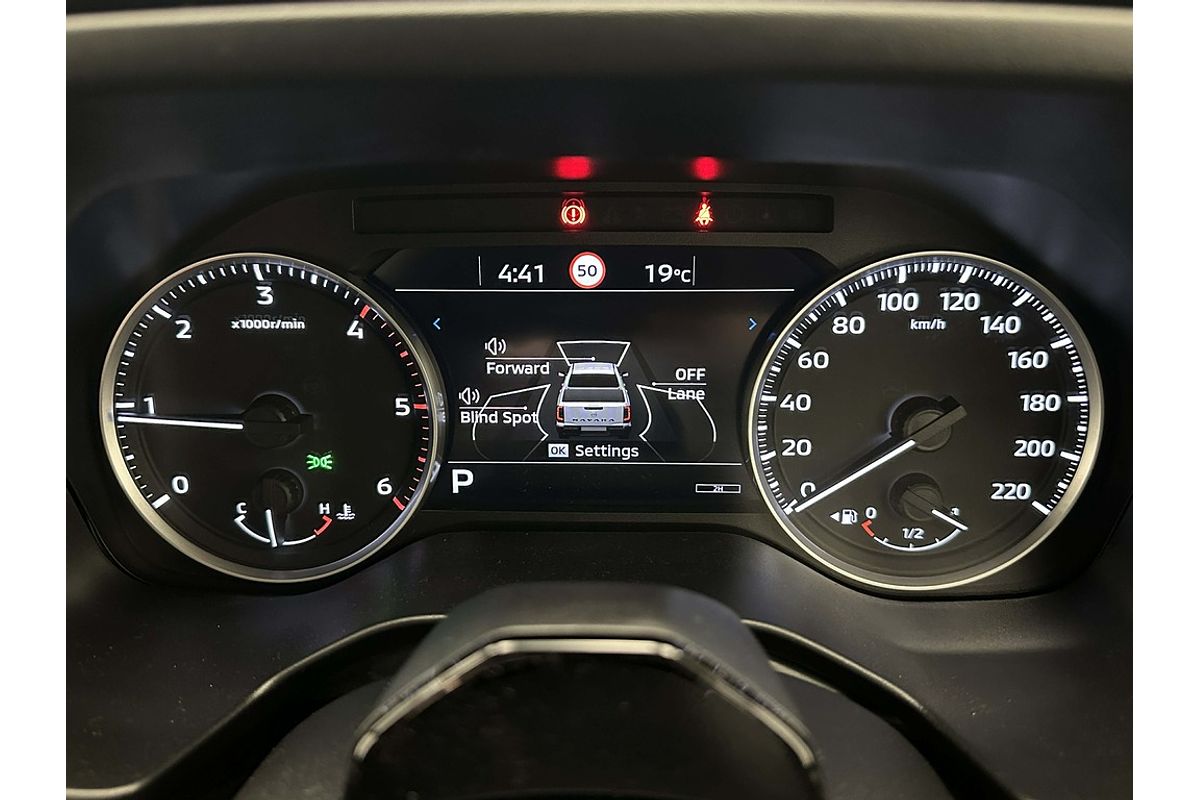 Nissan NAVARA 4X4 2.4 DSL AUTO DC SL