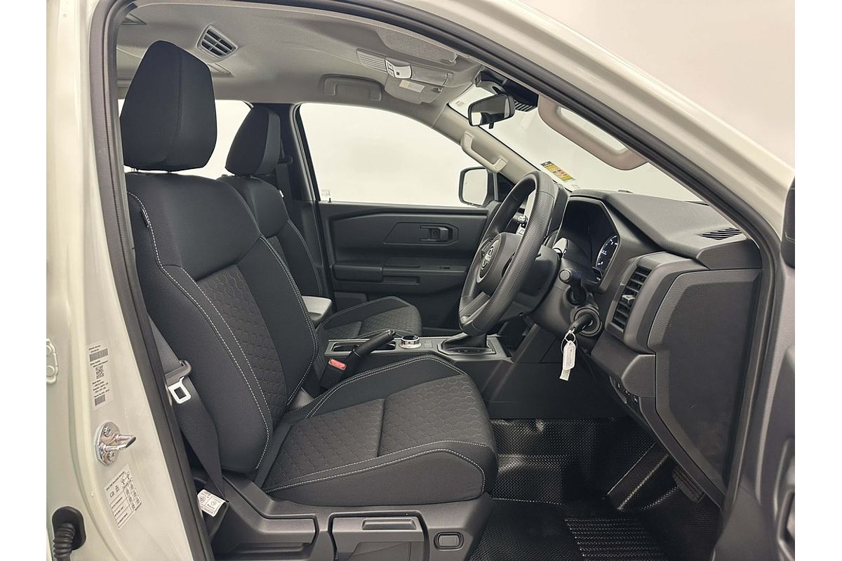 Nissan NAVARA 4X4 2.4 DSL AUTO DC SL