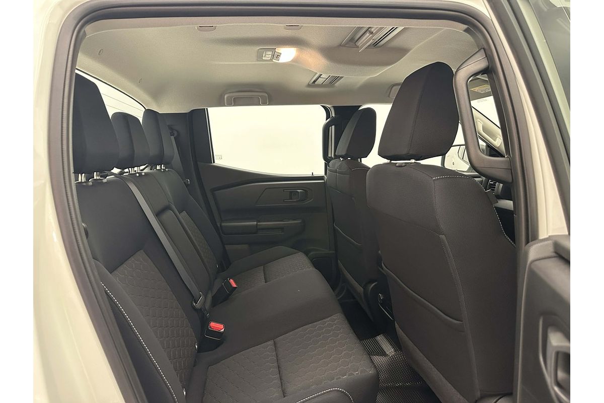 Nissan NAVARA 4X4 2.4 DSL AUTO DC SL