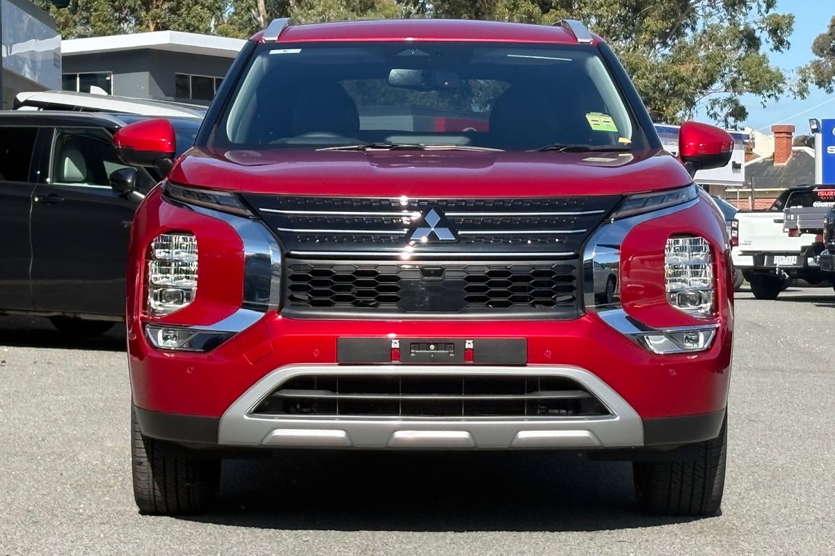 2025 Mitsubishi Outlander PHEV Aspire ZM
