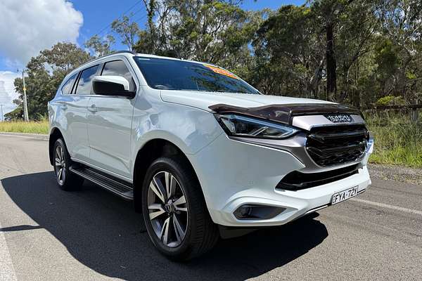 2024 Isuzu MU-X LS-T