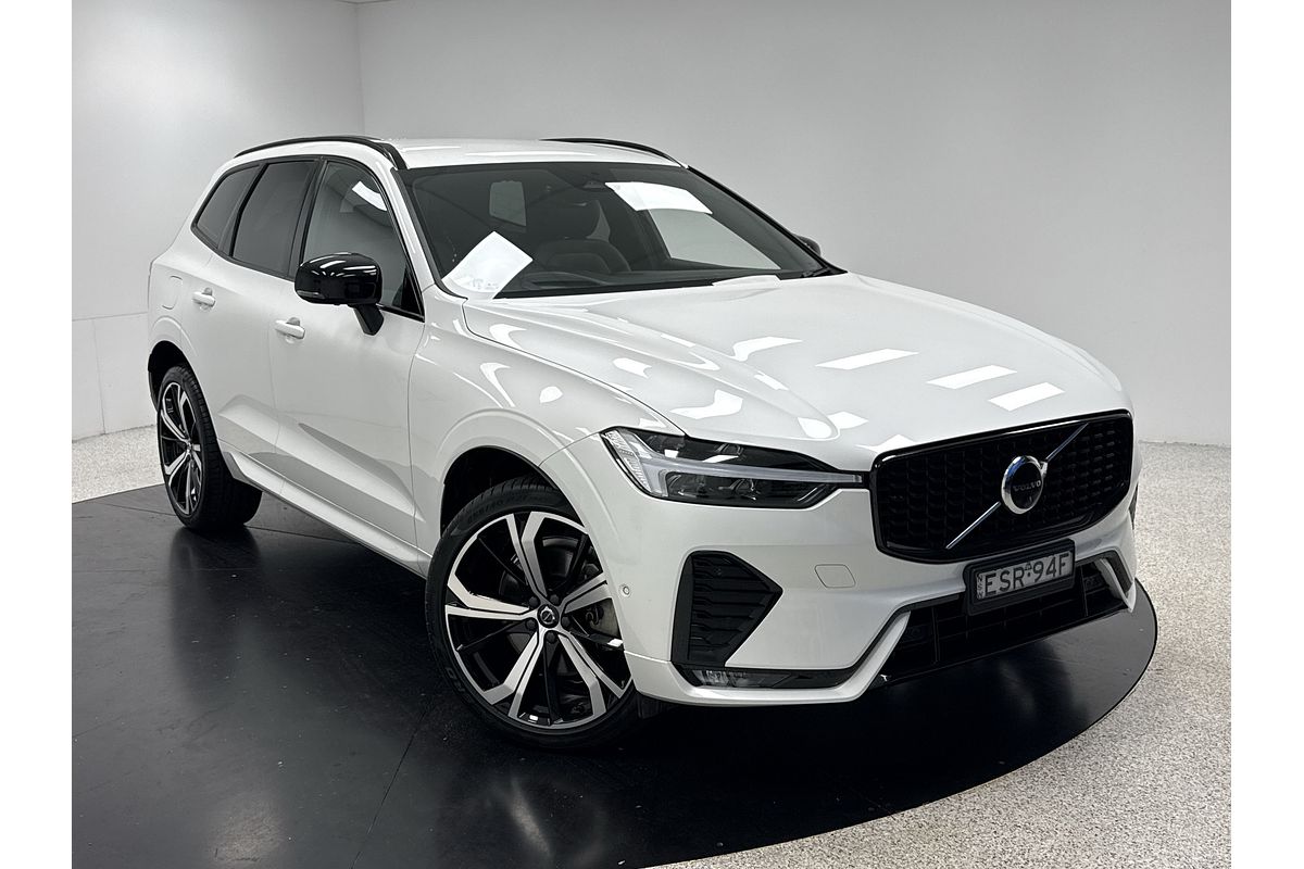 2021 Volvo XC60 B6 R-Design