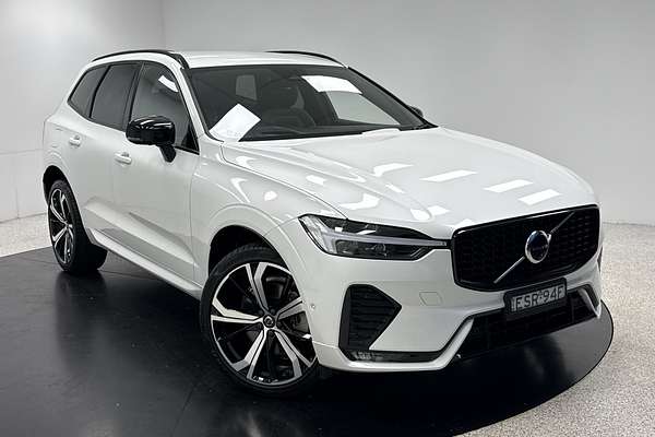 2021 Volvo XC60 B6 R-Design