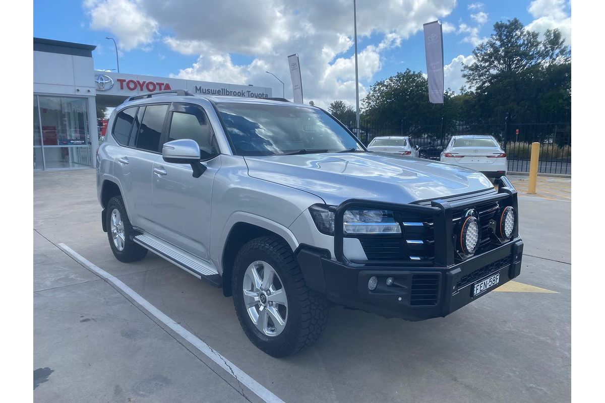2023 Toyota Landcruiser GXL FJA300R