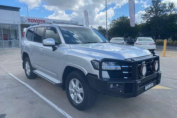 2023 Toyota Landcruiser GXL FJA300R