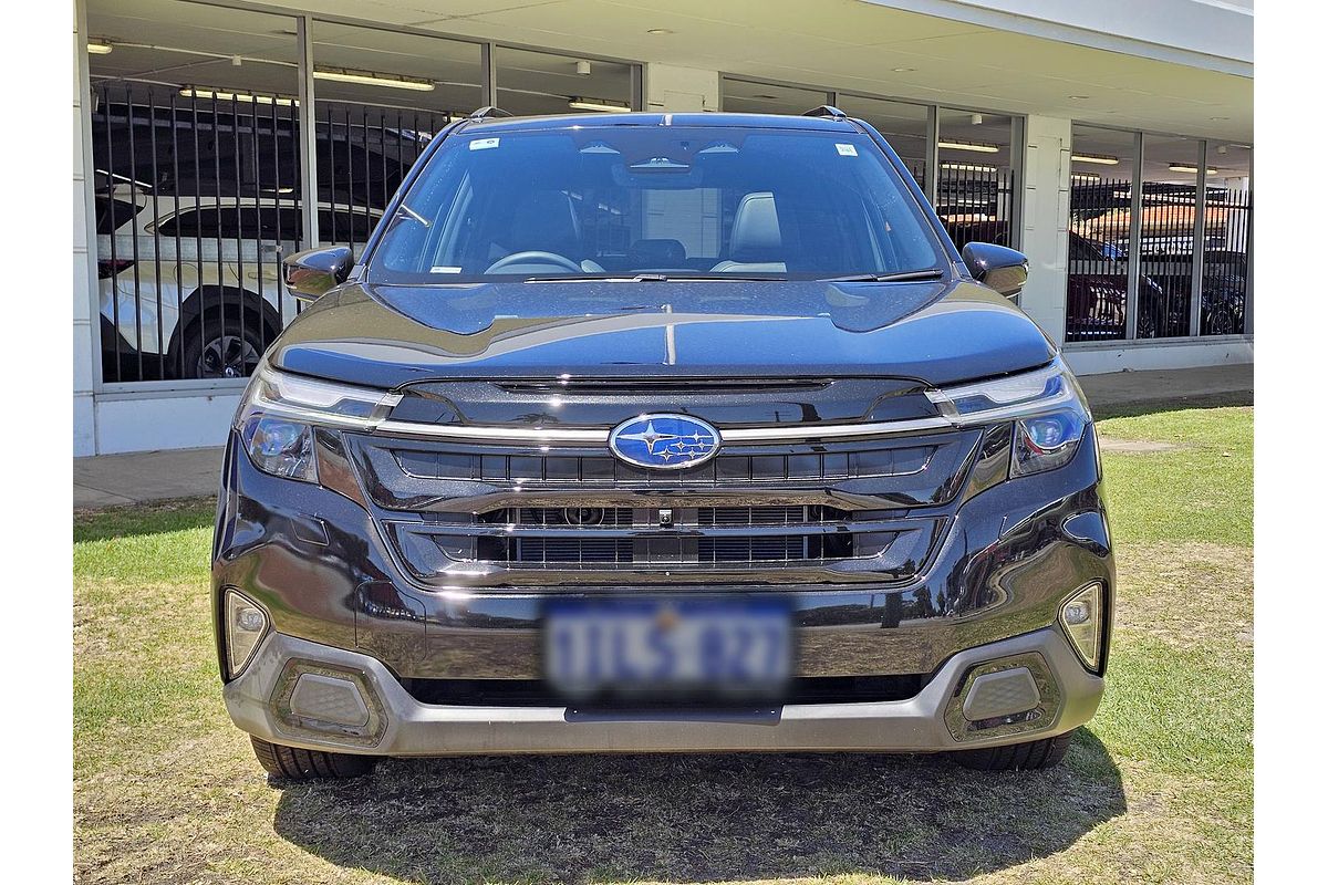 2025 Subaru Forester Hybrid Touring S6