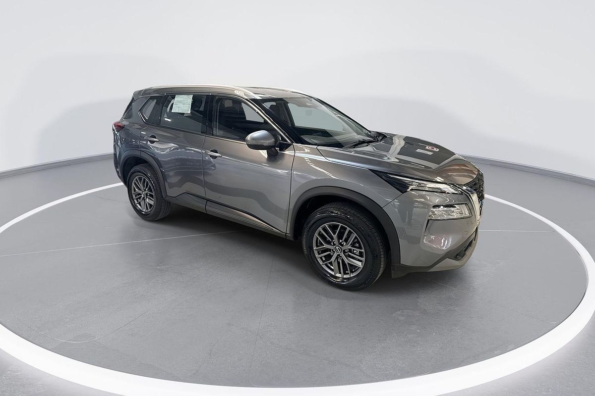 2025 Nissan X-TRAIL ST T33