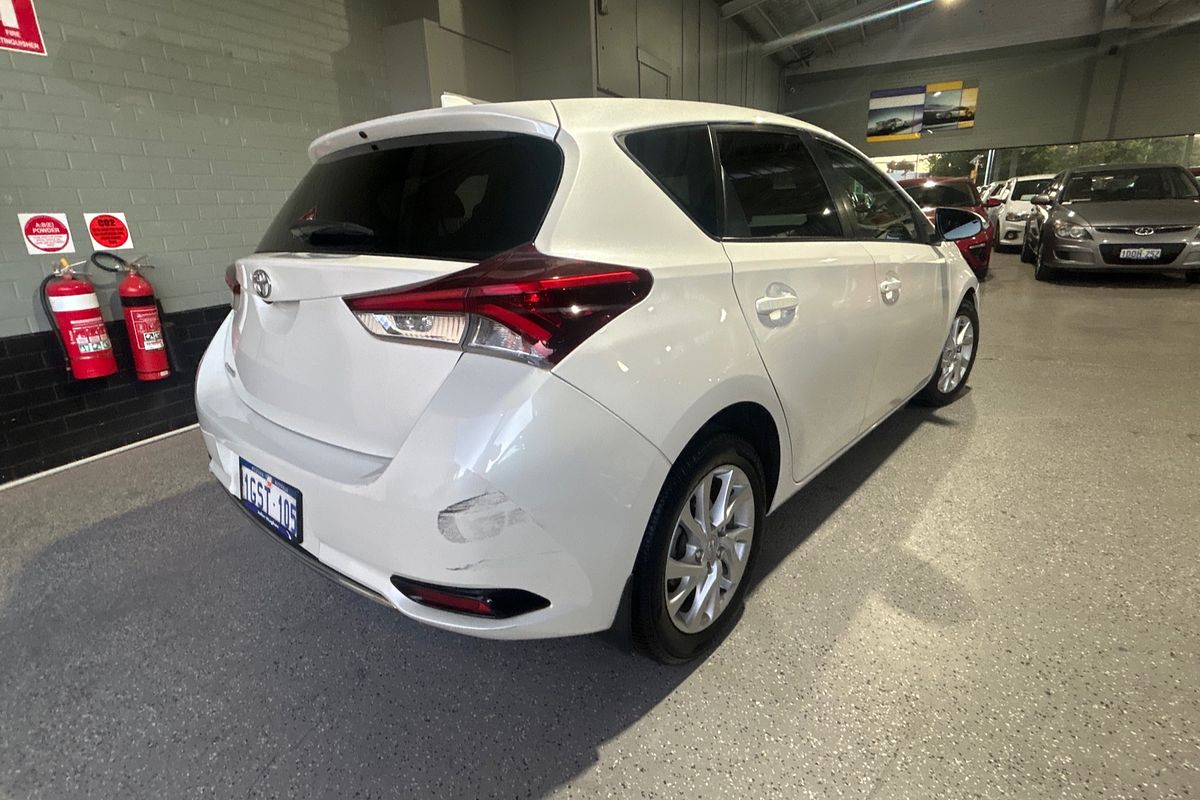 2016 Toyota Corolla Ascent Sport ZRE182R