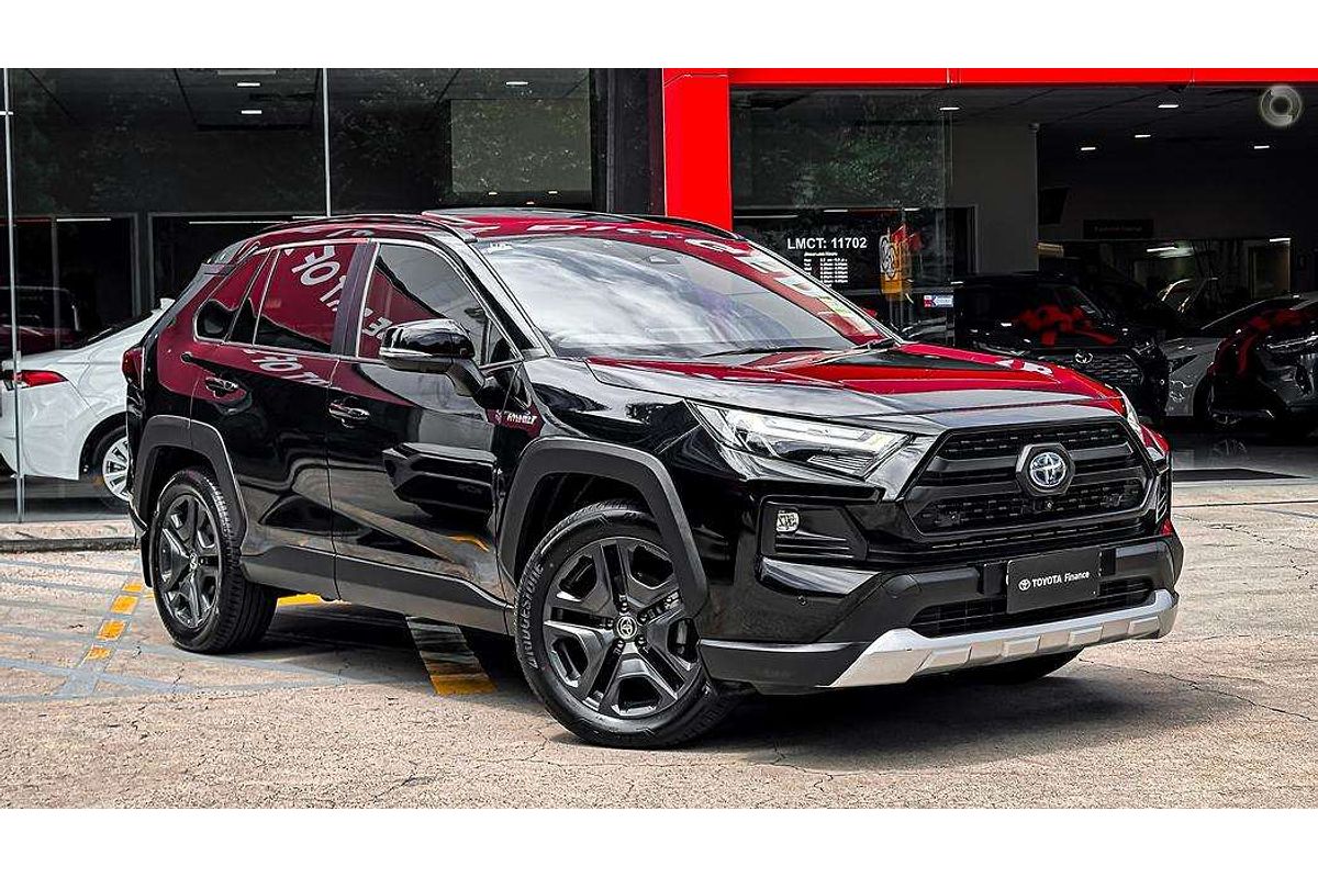 2021 Toyota RAV4 Edge AXAH54R
