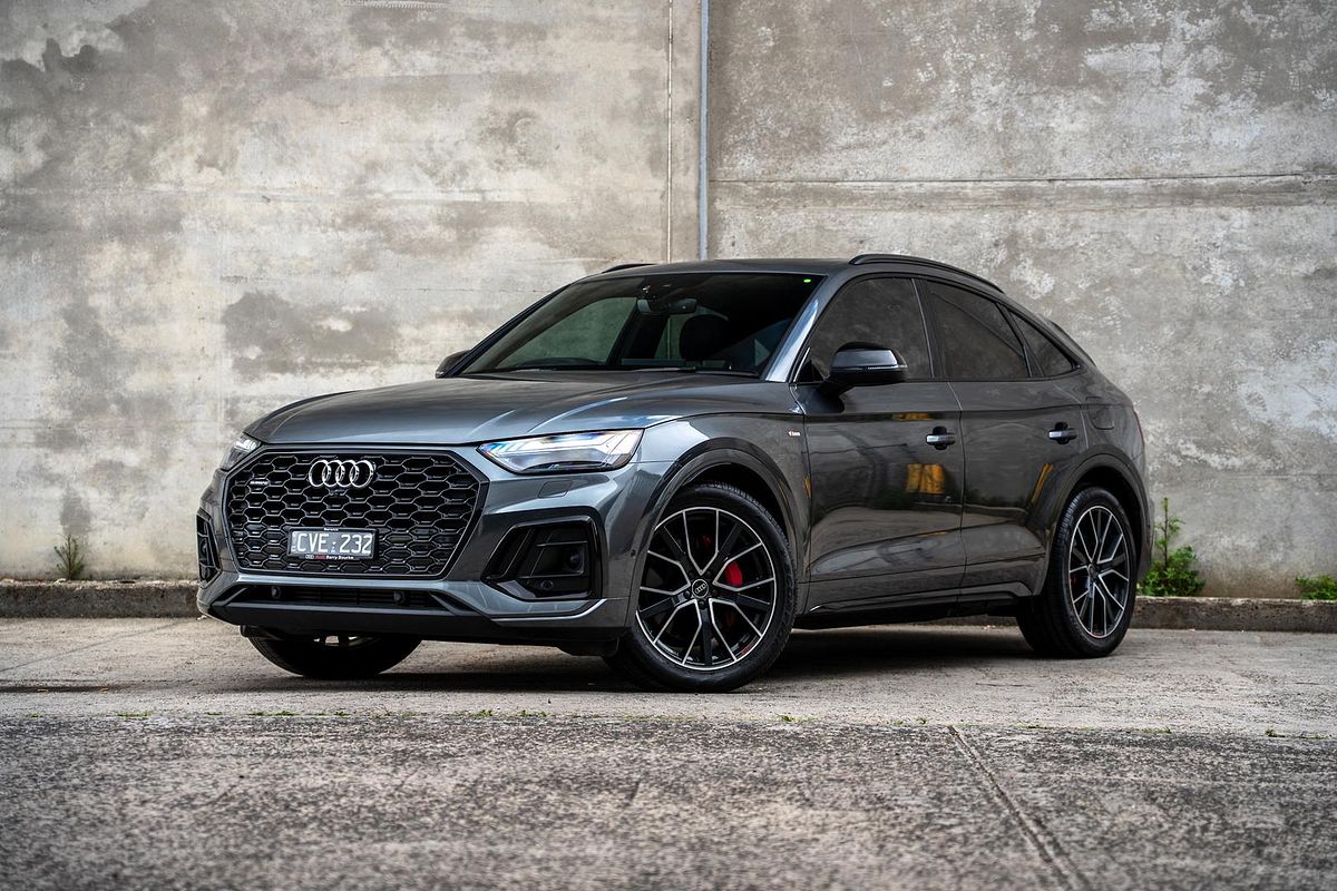 2024 Audi Q5 55 TFSI e S line FY