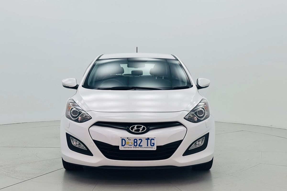 2013 HYUNDAI i30 SR 6 SP MANUAL 5D HATCHBACK 4CYL